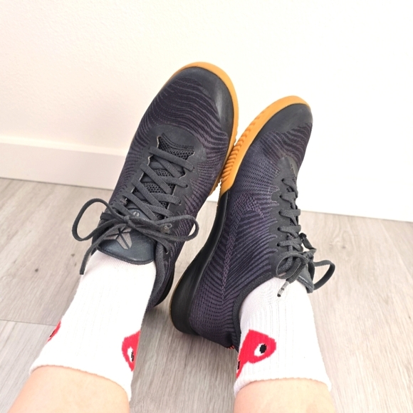 Nike | Kobe Mentality 2 'Komodo' gray black sporty low-top sneakers | WMS 7 - Picture 1 of 12